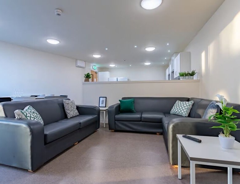 Powis Place Abderdeen Shared Kitchen