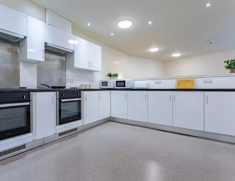 Powis Place Abderdeen Shared Kitchen