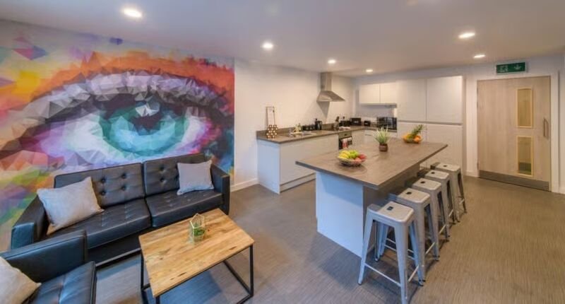 C180522NGUStudent172_296999_1_converted ABeleven Aberdeen Common Area