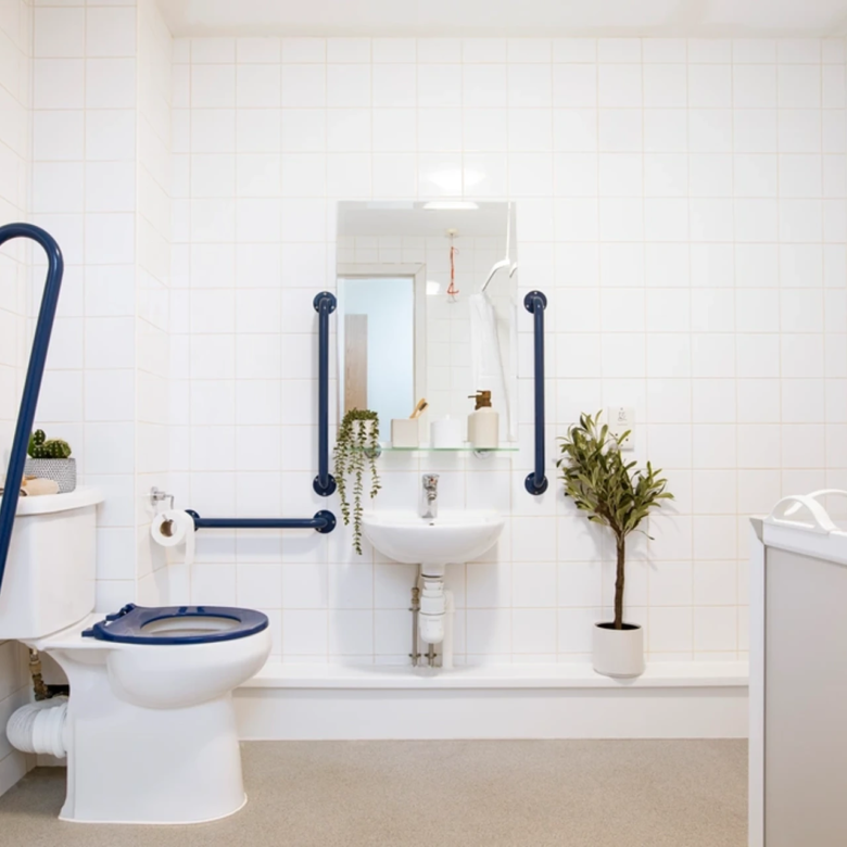 kelvin court glasgow bathroom