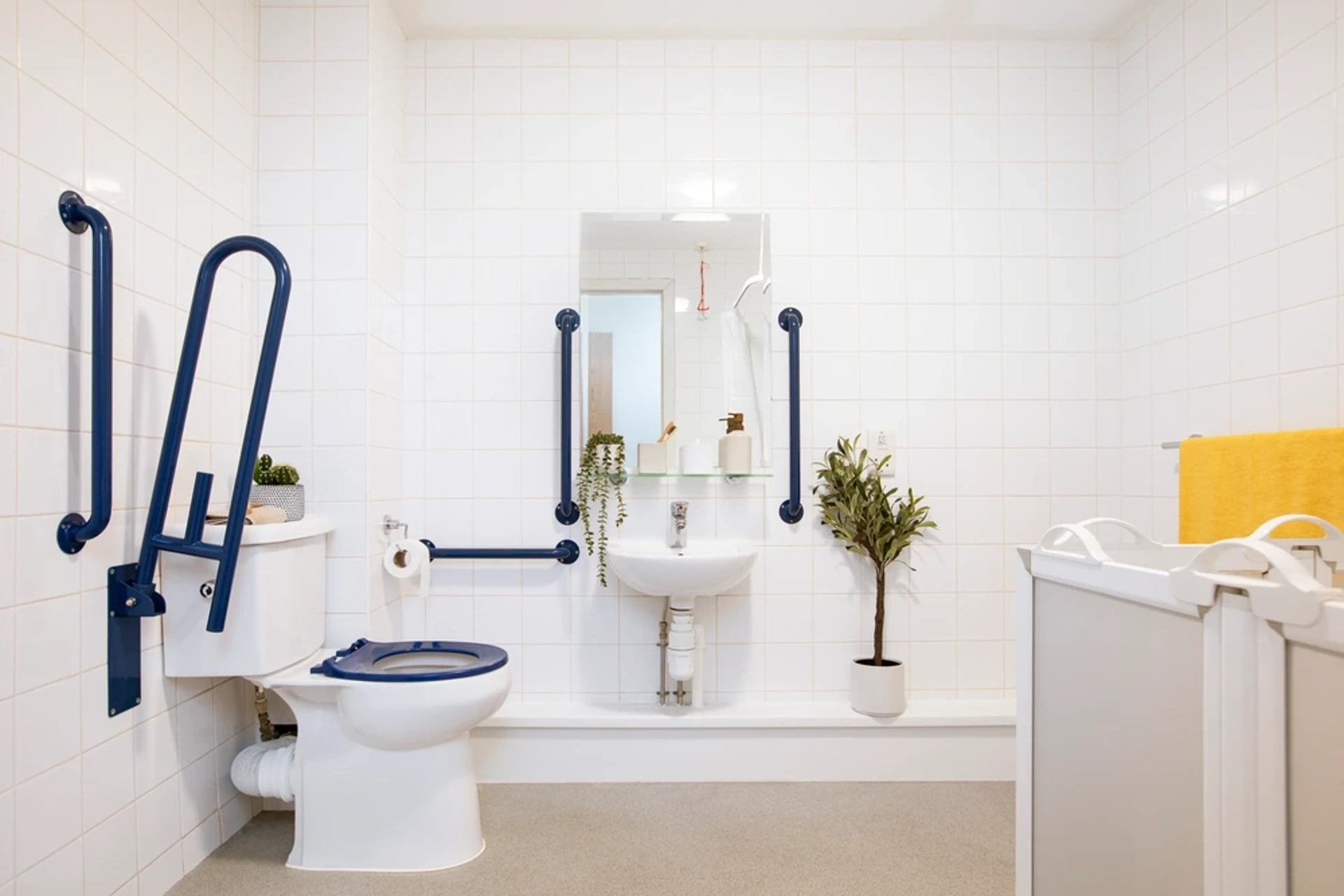 kelvin court glasgow bathroom