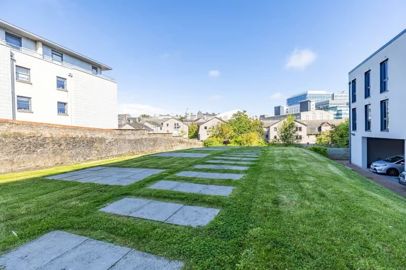 Student-accommodation-Aberdeen-ABeleven-Courtyard-Courtyard-area_converted ABeleven Aberdeen Courtyard Area