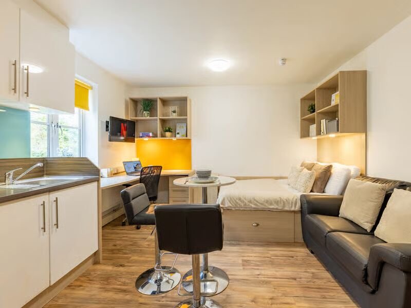 Student-accommodation-Exter-Iron-Bridge-Studios-Premium-Studio-space_converted Iron Bridge Studios Exeter Rooms