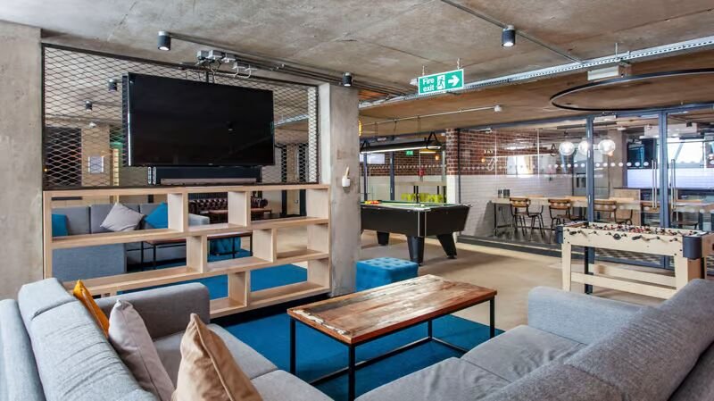 Berkshire House Reading TV Seating