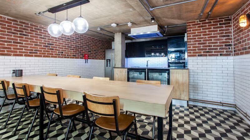 Berkshire House Reading Dining Area