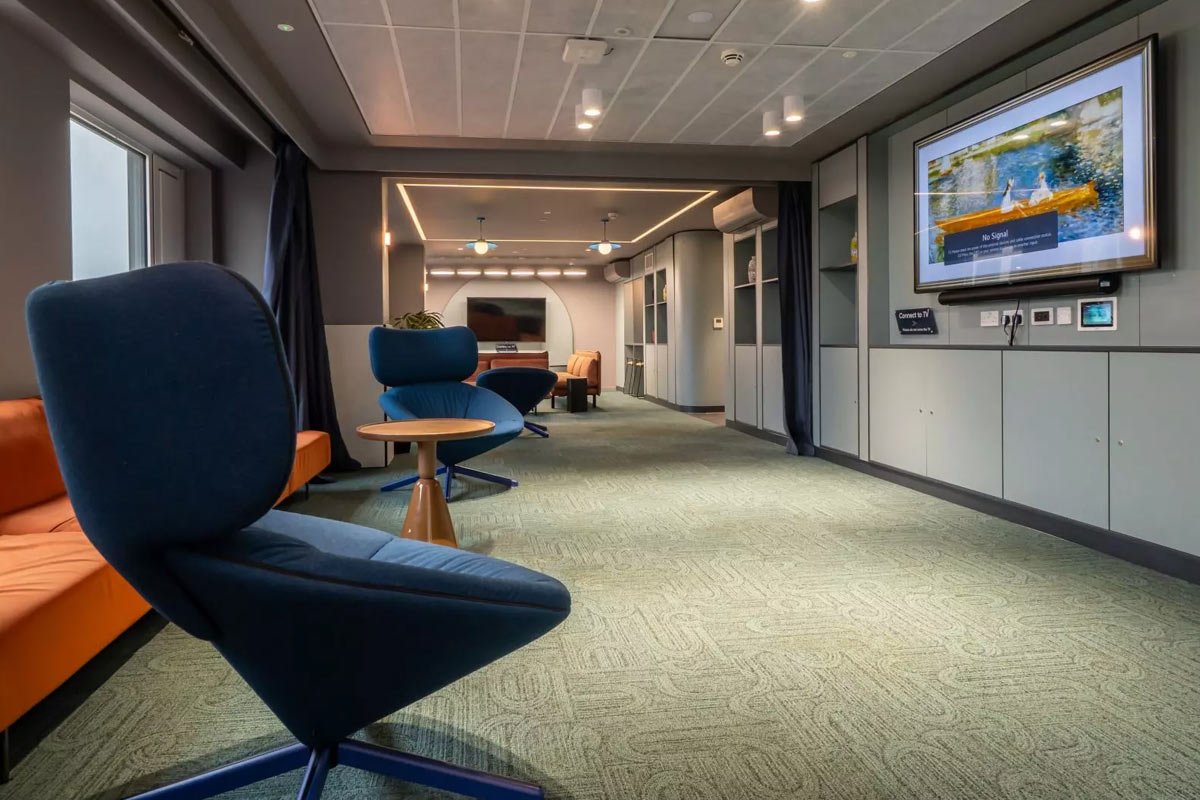 Vega Residence London TV Room