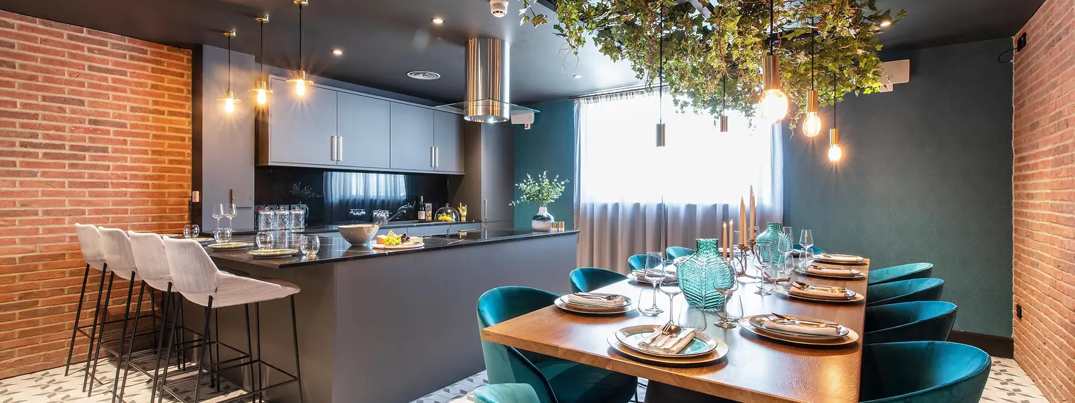 luna-4 Luna Hatfield Dining Area