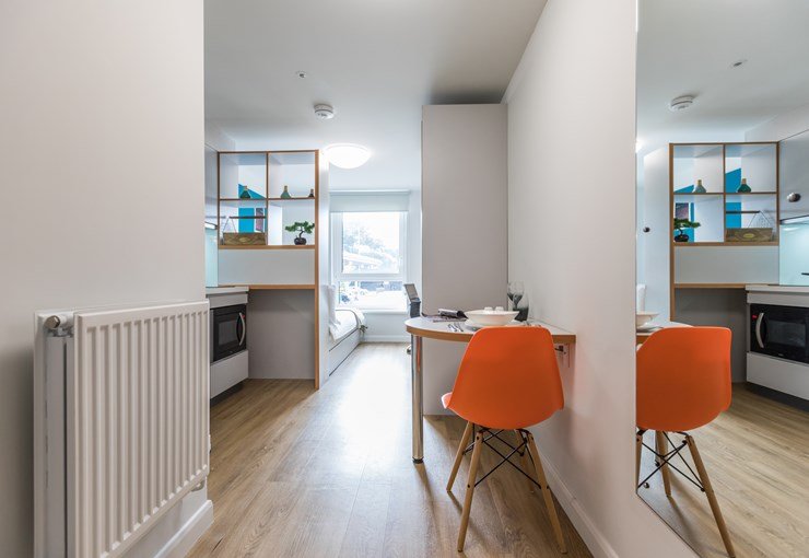 Stoneworks Brighton SIlver Studio Rooms