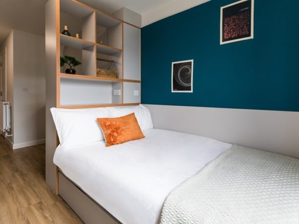 Stoneworks Brighton SIlver Studio