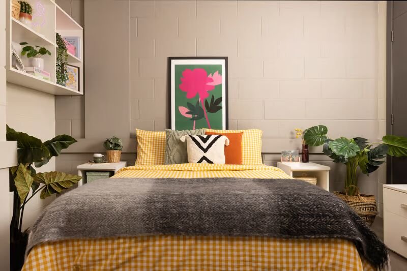 Spring Gardens Aberdeen Room