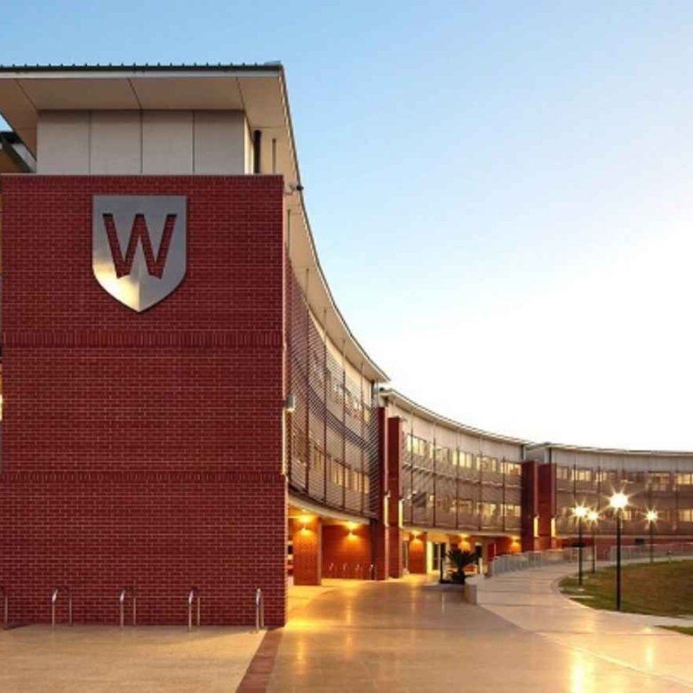 Western Sydney University: Acceptance Rate, Accommodation & Scholarships